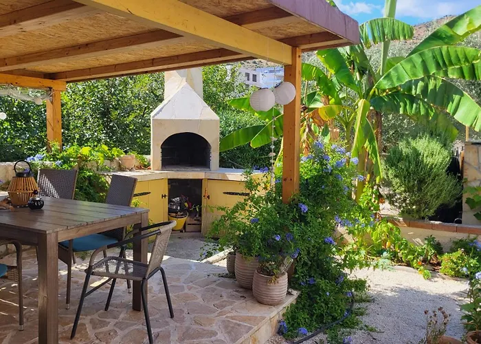 Infinitas טרוגיר